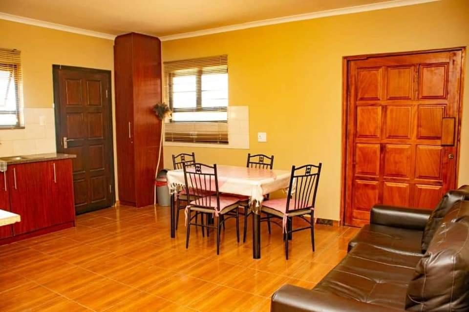 스바코프문트 Josef Self Catering 아파트 외부 사진
